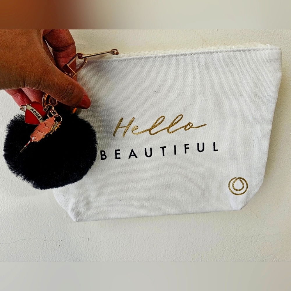 Monat Makeup bag with Monat Removable Keychain